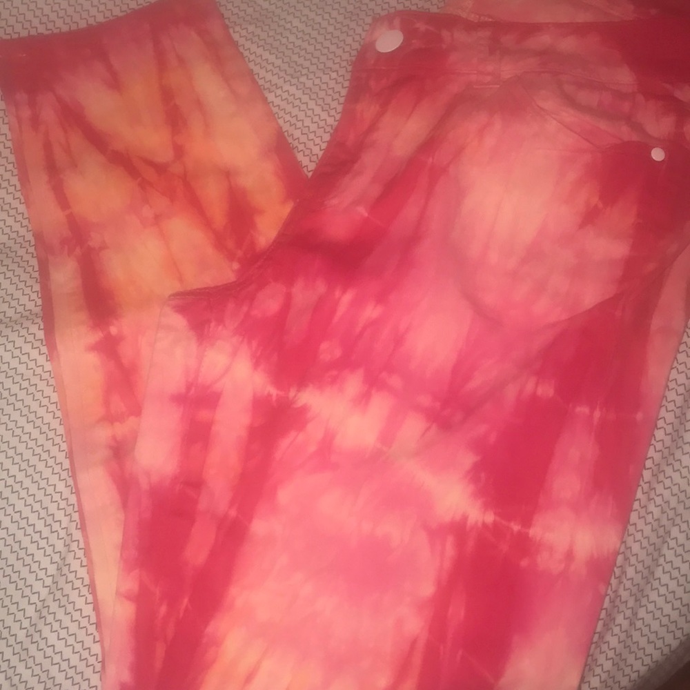 Vibrant and cute casual !!